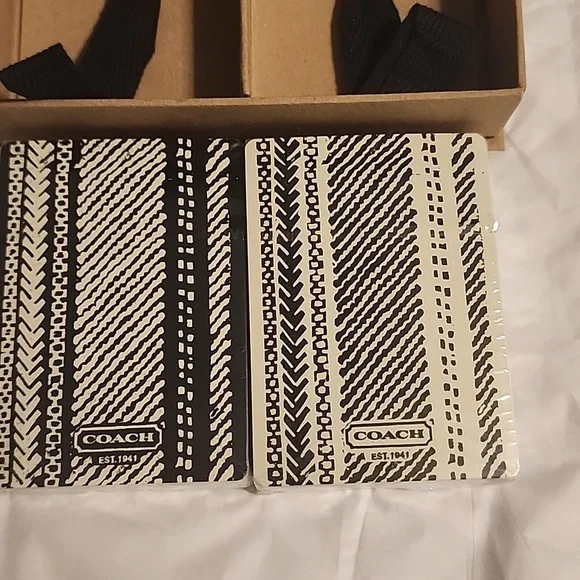 Coach x Hugo Guinness Playing Cards 2012 - Picture 2 of 5